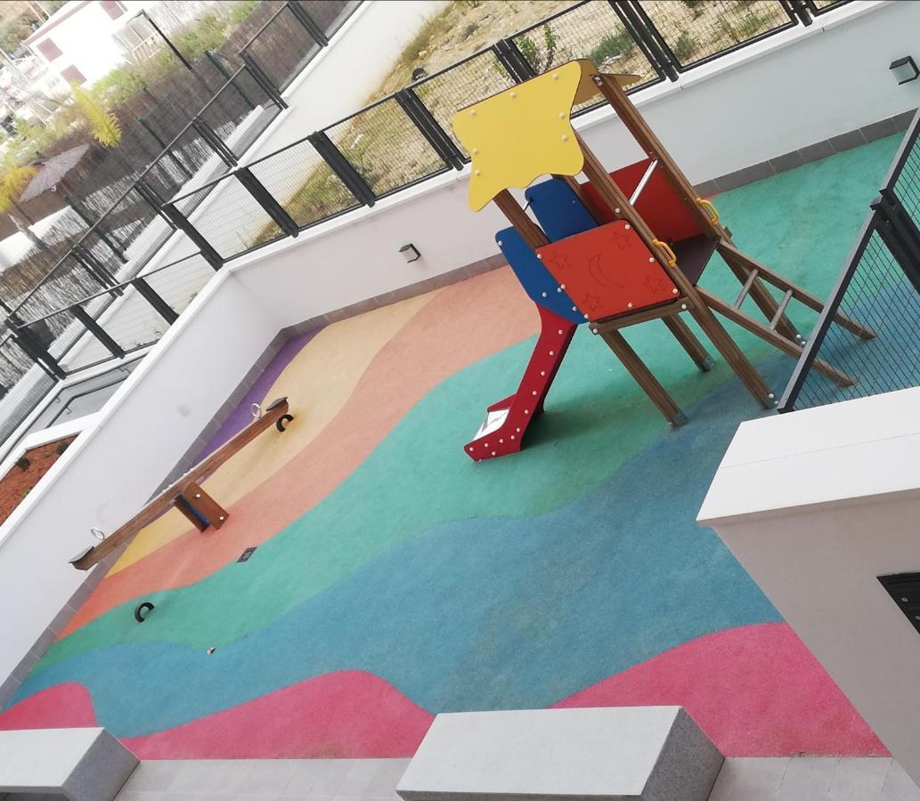 Apartamento Servet, Parking Gratuito Bormujos Bagian luar foto