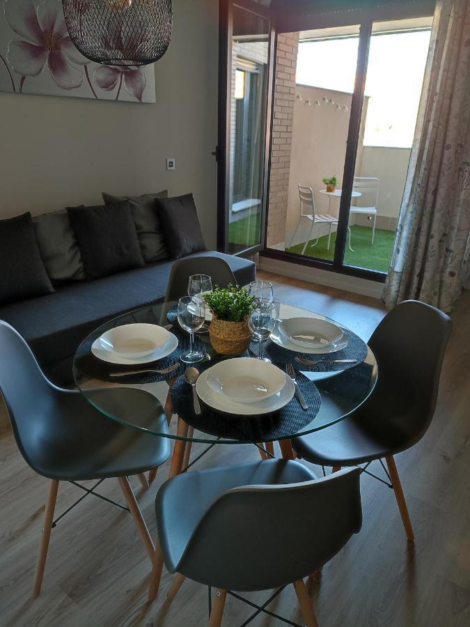 Apartamento Servet, Parking Gratuito Bormujos Bagian luar foto